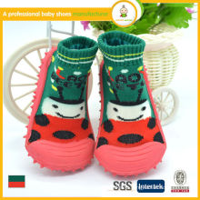 2015 hot sale lovely wholesale green knitting and rubber outsole baby kids socks shoes